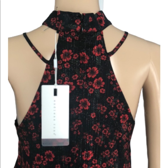 ENDLESS ROSE FLORAL CHOKER TANK TOP. - Picture 4 of 8